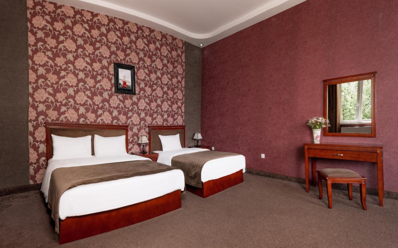 Margo Palace Hotel Tbilisi Exterior photo