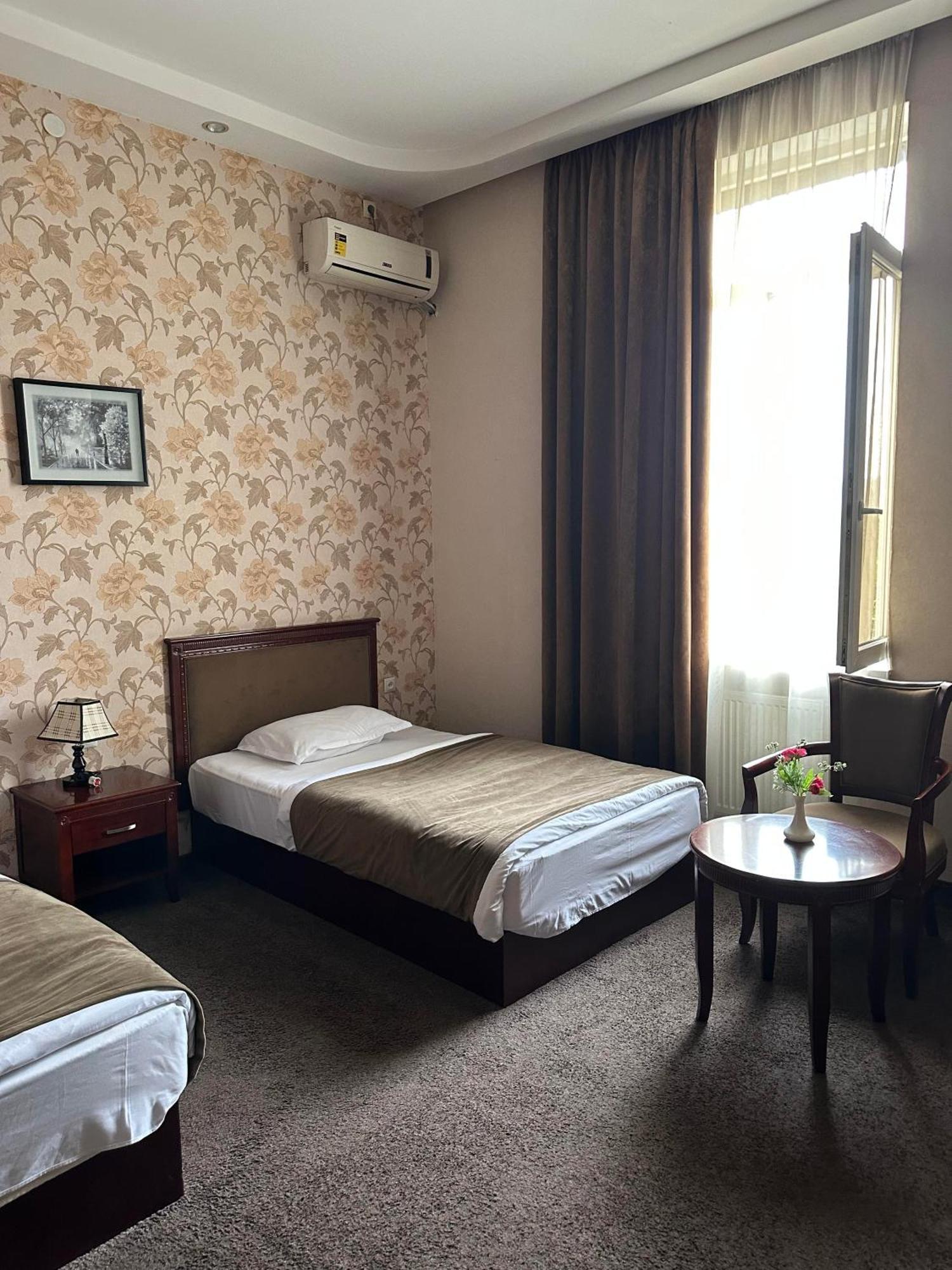 Margo Palace Hotel Tbilisi Exterior photo