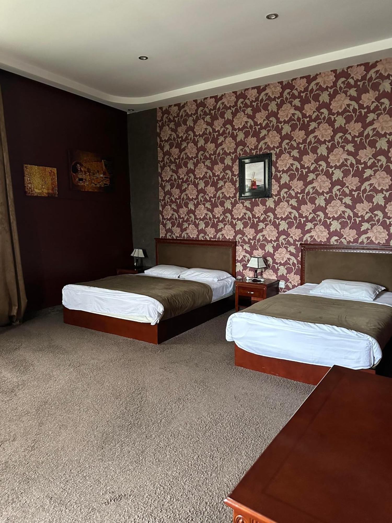 Margo Palace Hotel Tbilisi Exterior photo